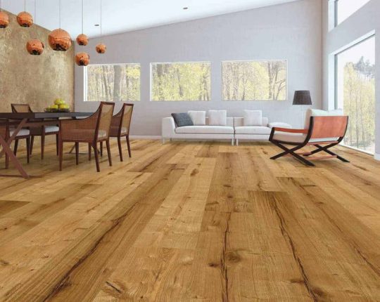 SIKO Drevená podlaha dokonale vynikne vo veľkom priestore jedálne alebo obývačky.