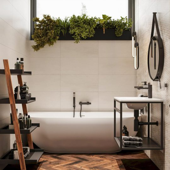 SIKO Malá koupelna s vanou, regály s černými policemi, regálem s umyvadlem a závěsným kulatým zrcadlem, dřevěná podlaha