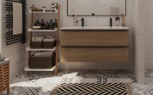 SIKO Cover rodinná kúpeľňa s dostatkom úložného priestoru pre každého, biely obklad, retro dlažba, skrinka s dvojumývadlom.