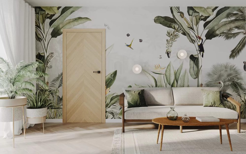 SIKO_Inspirace moderní obývák v paneláku, světlé dřevěné dveře s dekorem, výrazný květinový dekor na zdi, světlá podlaha.